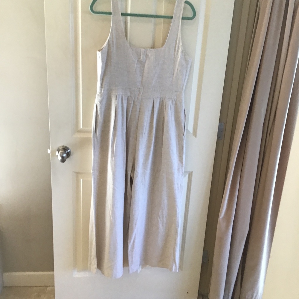Banana Republic Factory Linen Jumpsuit - Picture 6 of 6